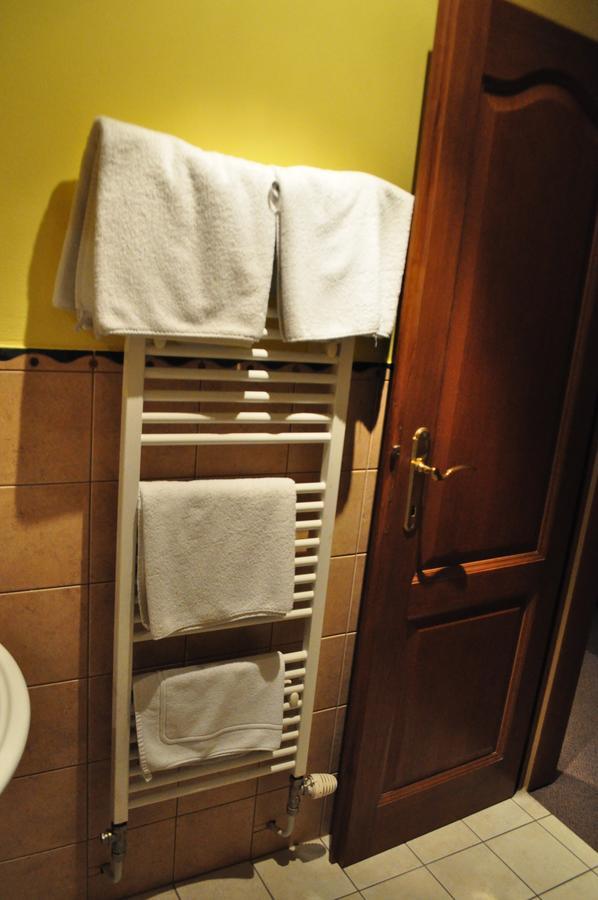 Hotel Mladost Lipany ภายนอก รูปภาพ